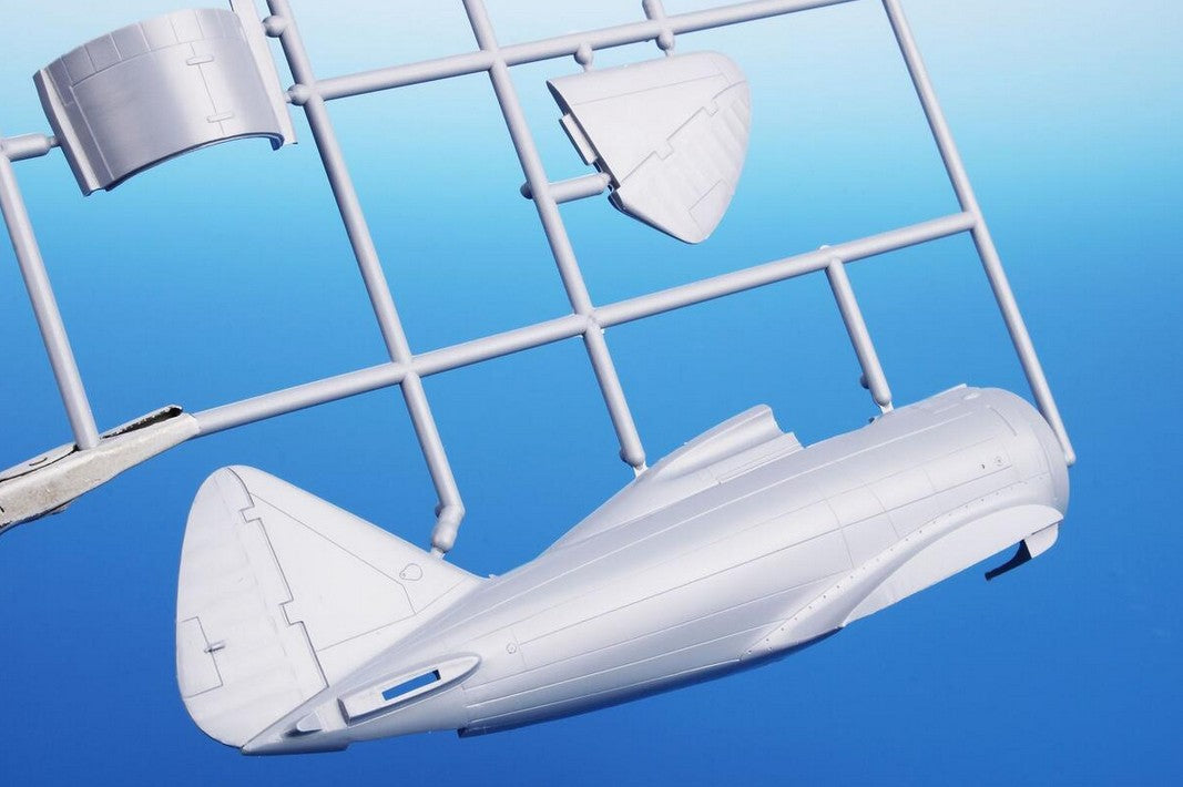 Detalle de fuselaje derecho de Special Hobby 48205 Reggianne Re.2000GA Serie III