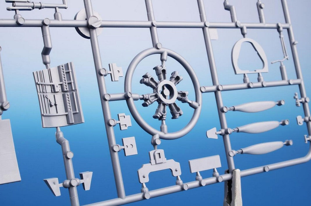 Detalle  de grapa 2 Special Hobby 48205 Reggianne Re.2000GA Serie III