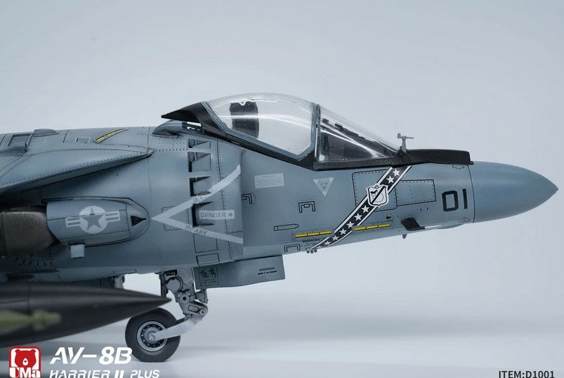 Vista detalle lateral AV-8B Harrier II Plus con cabina cerrada  de UMa Model D1001