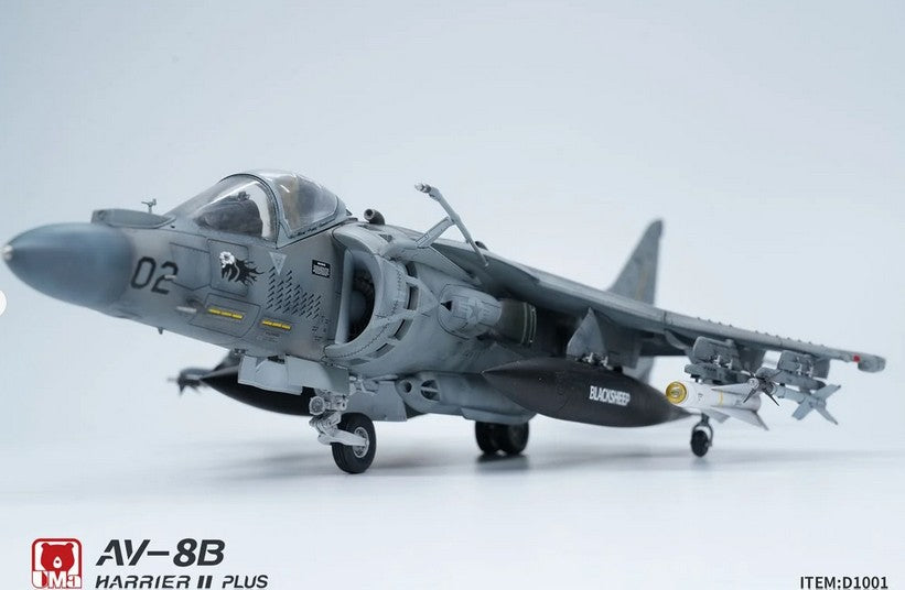 Vista frontal lateral AV-8B Harrier II Plus Black Sheep de UMa Model D1001
