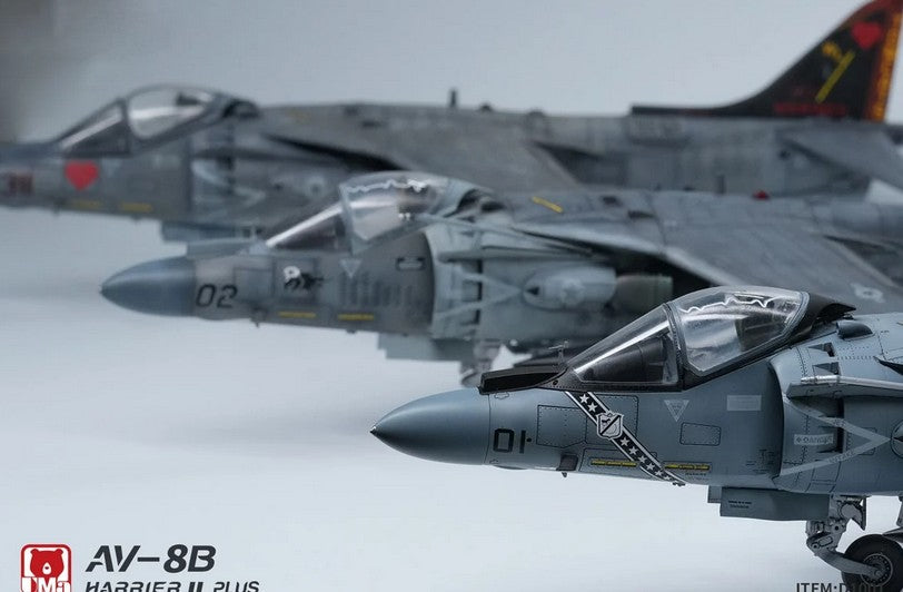 Vista tres decoraciones de AV-8B Harrier II Plus de UMa Model D1001