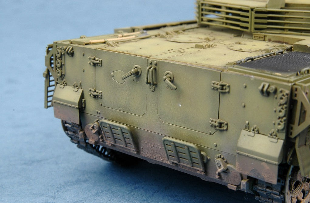 Vehículo blindado ruso BMP-3 con blindaje reactivo ERA en escala 1:35 de Trumpeter 00365Foto trasera