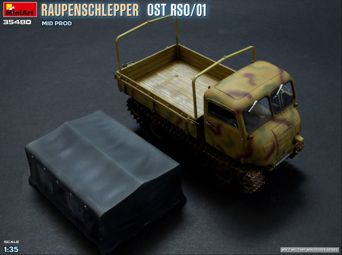 Foto aerea de la maqueta del tractor Raupenschlepper OST ROS 01 Mid Production en escala 1:35 de Miniart referencia 35480