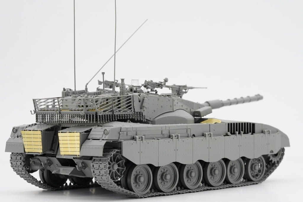 Vista trasera derecha de la maqueta del carro de combate israelí Merkava Mk.2 con interiores en escala 1:35 de Border Model referencia BT-055