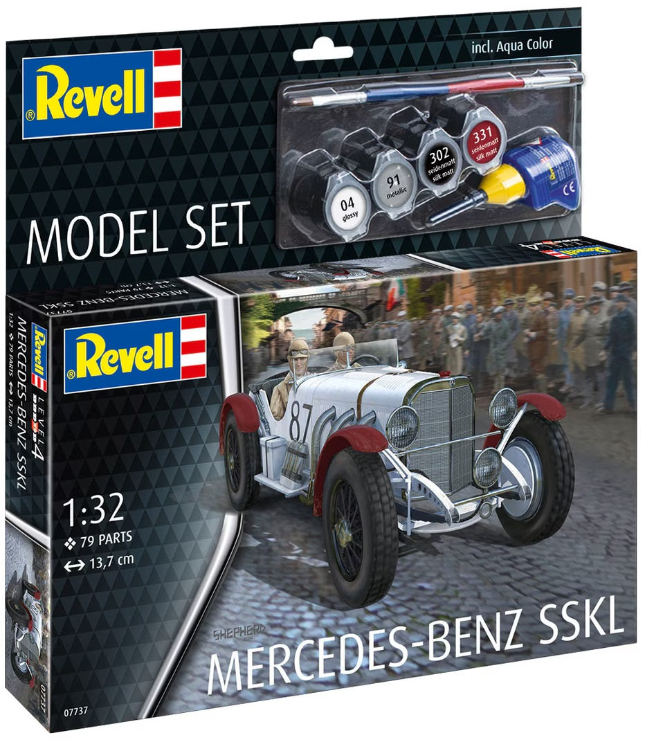 Set con las pinturas, pegamento y maqueta del Mercedes Benz SSKL en escala 1:32 de Revell referencia 67737