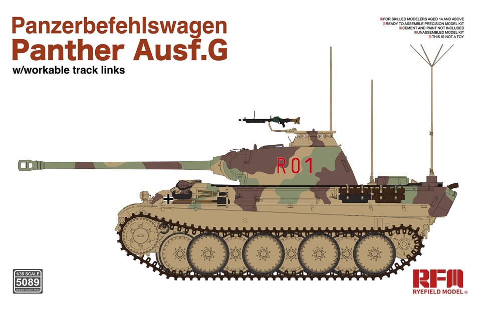 RYE FIELD MODEL Panther Ausf.G with full interior & cut away parts & workable track links