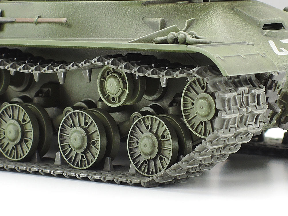 Detalle de las cadenas del tanque soviético JS-1 modelo 1944 en escala 1:48 de Tamiya referencia 32571