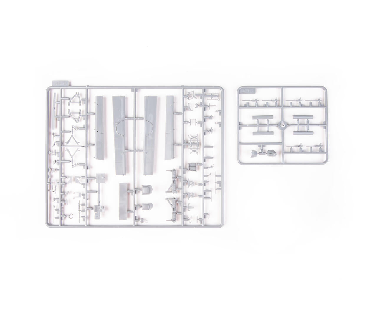 Grapa 6 de la maqueta del bombardero alemán Ju 88 A-4 en escala 1:48 de Eduard referencia 11194