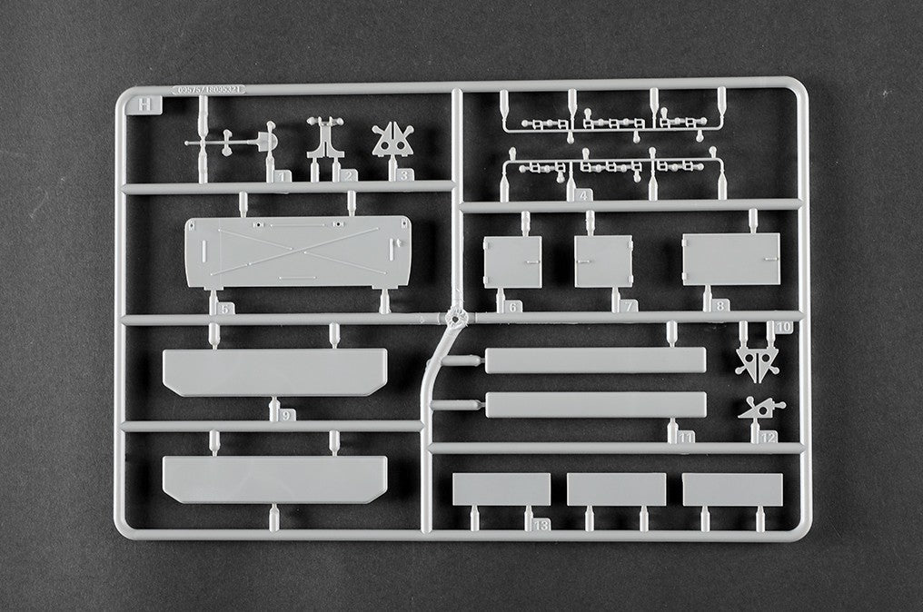 Grapa H de la maqueta del Sd.Kfz.9 Famo en escala 1:35 de Trumpeter con referencia 09575