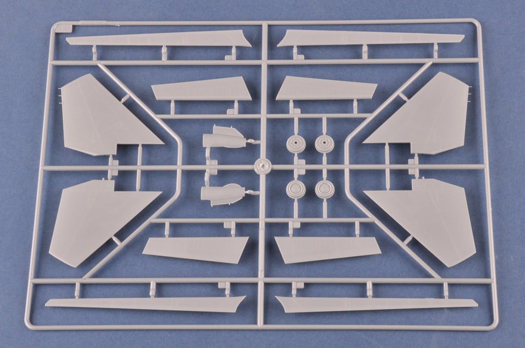 Grapa 1 de la maqueta del caza ruso Su-27 Flanker B en escala 1:48 de Hobby Boss referencia 81776