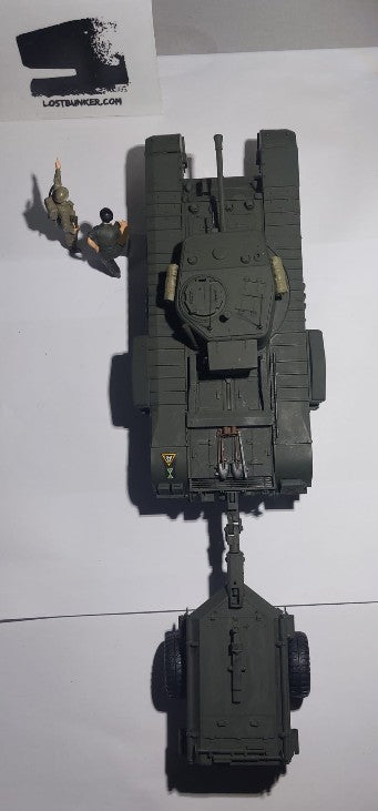 Foto aerea de la maqueta del carro británico Churchill Cocodrile en escala 1:35 de Tamiya con referencia 35100