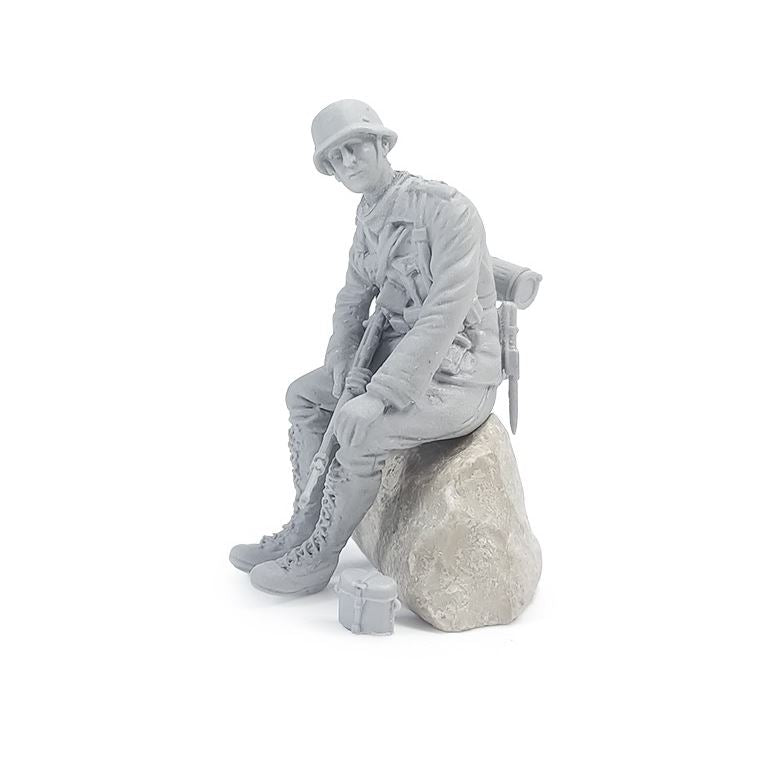 ALPINE (1/35) British Armored Crew SET (2 FIGS & PUPPY)