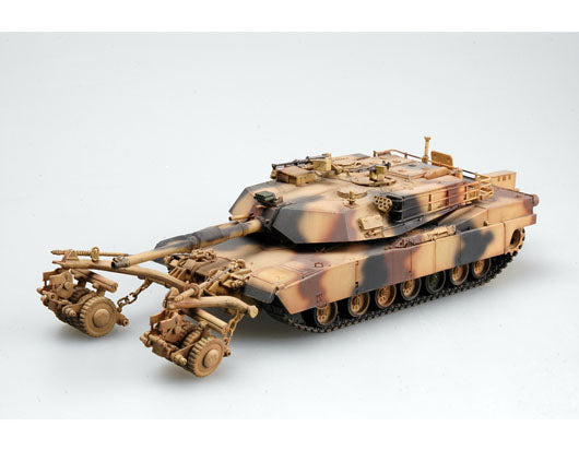 Foto 3 de la maqueta del carro de combate M1 Abrams en escala 1:35 de Trumpeter referencia 01535