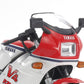 Foto cockpit de la maqueta de la moto Yamaha RZV500R en escala 1:12 de Tamiya referencia 14037