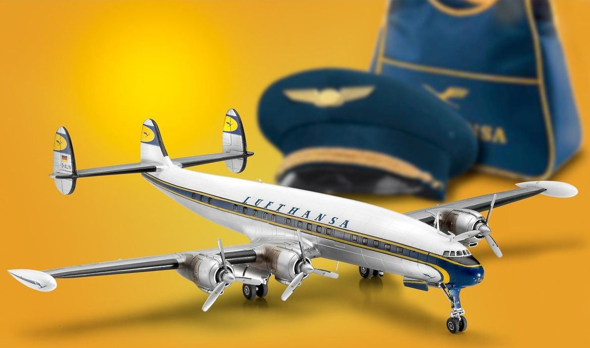 Foto de la maqueta del avión de pasajeros Super Constellation de la Luthansa en escala 1:144 de Revell referencia 03745