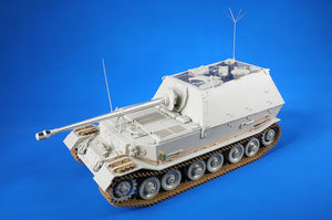 Foto lateral izquierda de la maqueta del cazacarros alemán Ferdinand en escala 1:16 de Trumpeter referencia 00964