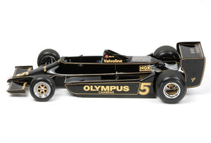 Foto lateral izquierda de la maqueta del fórmula 1 Lotus Type 79 en escala 1:20 de Tamiya referencia 20060
