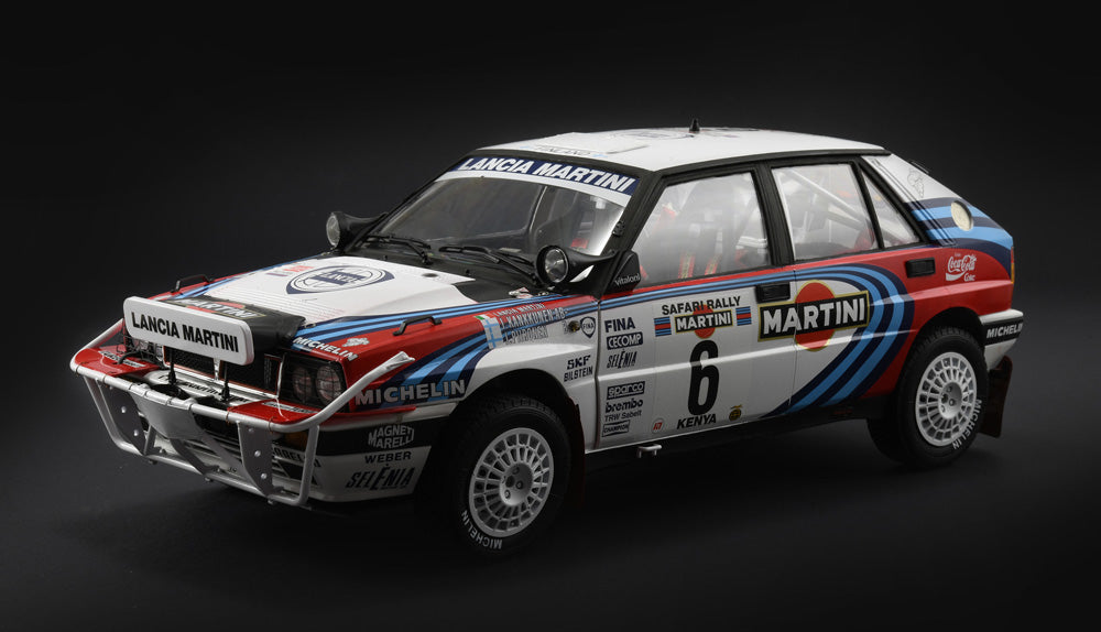 Foto frontal de la maqueta del coche de rally Lancia Delta HF Integrale 16v que corrió el rally Safaria de 1991 en escala 1:12 de Italeri referencia 4720 