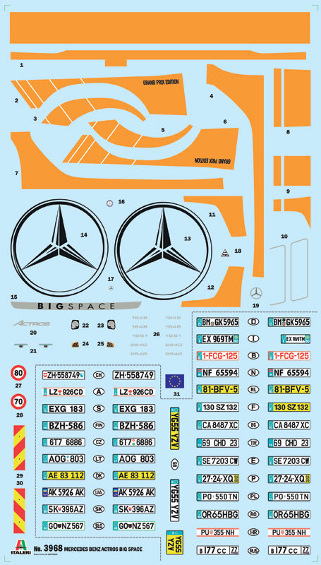 Calcas de la maqueta del camión Mercedes Benz Actros MP4 en escala 1:24 de Italeri referencia 3968
