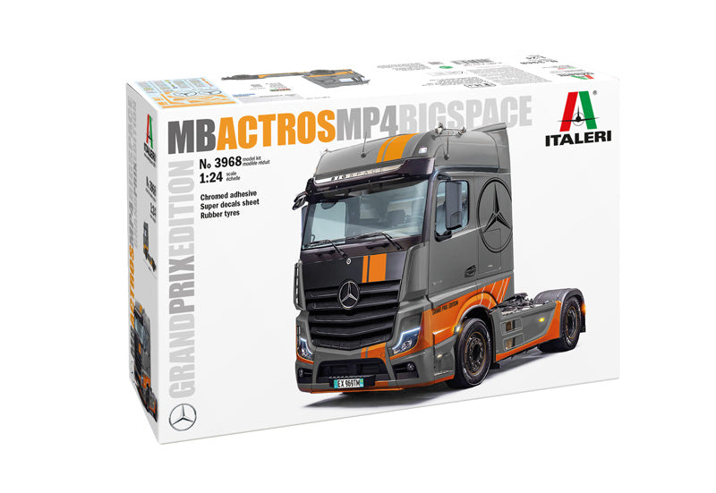 Portada de la caja de la maqueta del camión Mercedes Benz Actros MP4 en escala 1:24 de Italeri referencia 3968