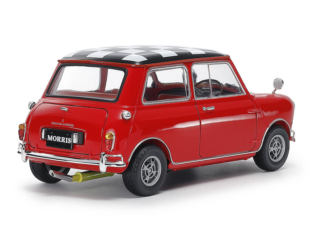 Foto lateral de la maqueta del coche británico Morris Mini Cooper 1275S Mk.I en escala 1:24 de Tamiya referencia 24039
