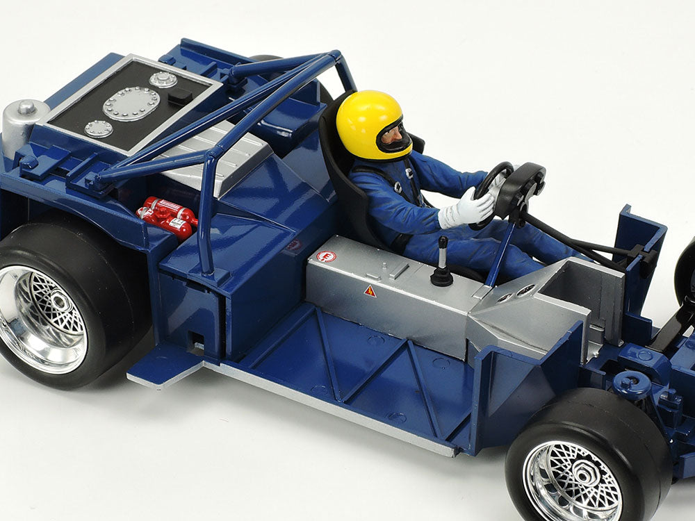 Foto del interior de la maqueta del coche de competición Toyota Celica LB Turbo Gr.5 en escala 1:24 de Tamiya referencia 24377
