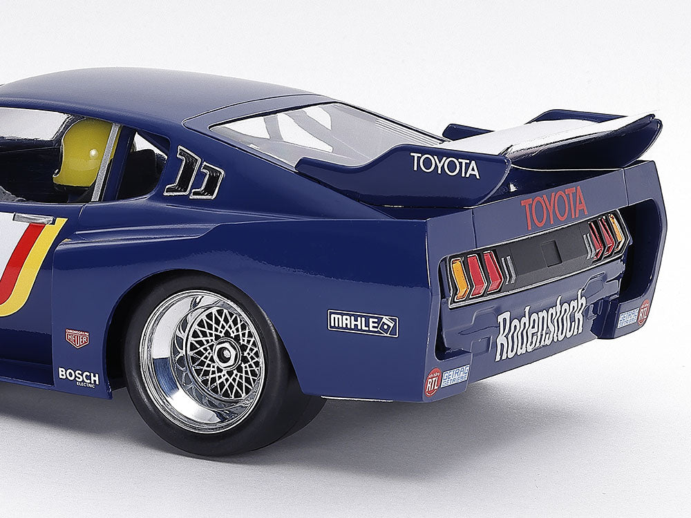 Foto del alerón trasero de la maqueta del coche de competición Toyota Celica LB Turbo Gr.5 en escala 1:24 de Tamiya referencia 24377