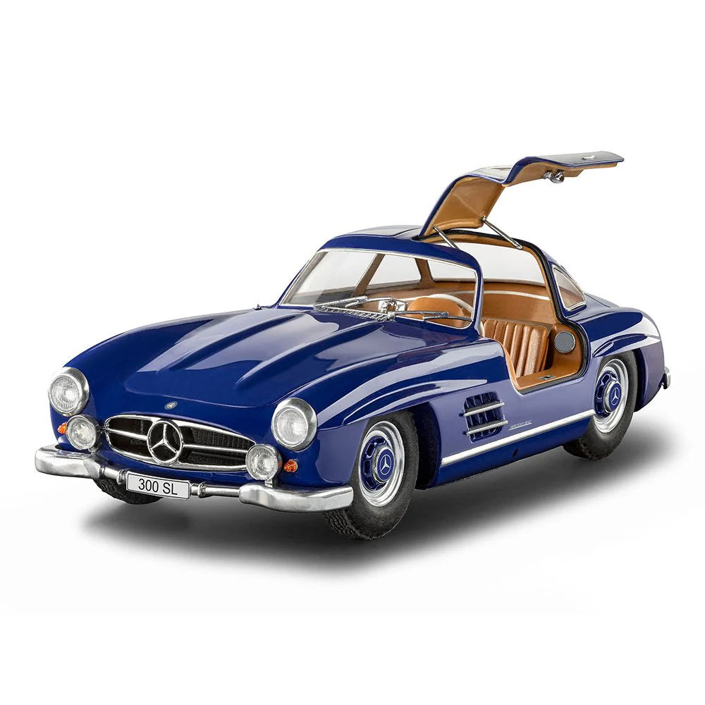 Foto de la maqueta del Mercedes-Benz 300 SL conmemorando los 140 años de Mercedes en escala 1:24 de Revell referencia 05614