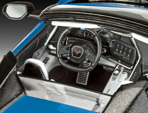 Foto del interior de la maqueta del deportivo cabrio Corvette C8 en escala 1:25 de Revell referencia 07750