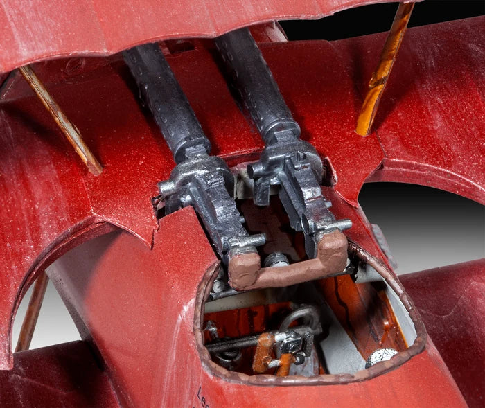 Foto de las ametralladoras de la maqueta del triplano alemán DR.1 del Barón Rojo en escala 1:28 de Revell edición 75 aniversario referencia 03762