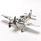 Foto lateral con decoración 1 de la maqueta del caza alemán Fw190 A4 en escala 1:32 de Zoukei Mura referencia SWS22