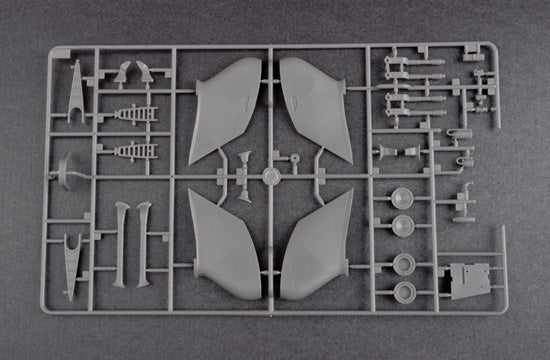 Grapa de piezas 6 de la maqueta del bombardero en picado Ju87 A Stuka en escala 1:32 de Trumpeter referencia 03213