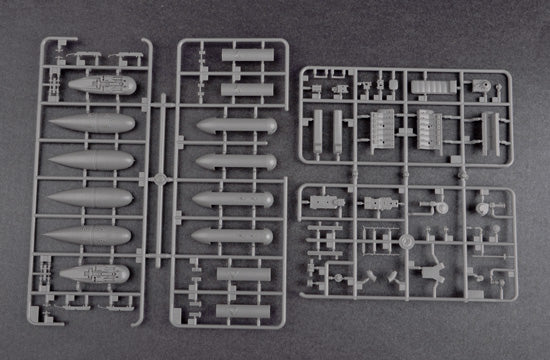 Grapa de piezas 7 de la maqueta del bombardero en picado Ju87 A Stuka en escala 1:32 de Trumpeter referencia 03213