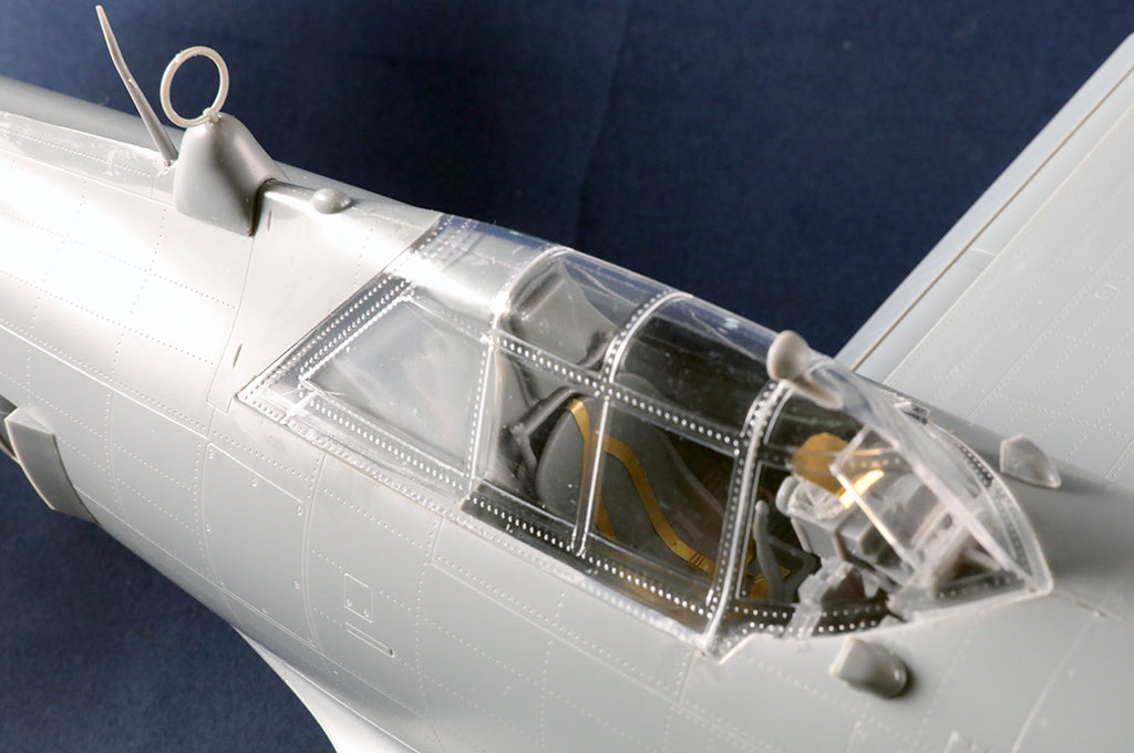 Detalle de la cabina de la maqueta del caza norteamericano P-47 D Razorback en escala 1:24 de Trumpeter referencia 02427