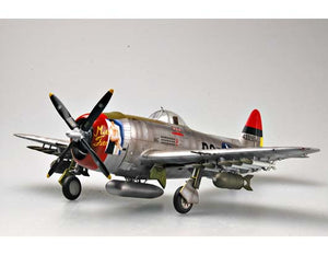 Foto delantera de la maqueta del avión P-47D en escala 1:32 de rumpeter referencia 02263