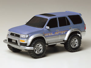 Foto de la maqueta del coche con motor Toyota Hilux Surf en escala 1:32 de Tamiya referencia 19017
