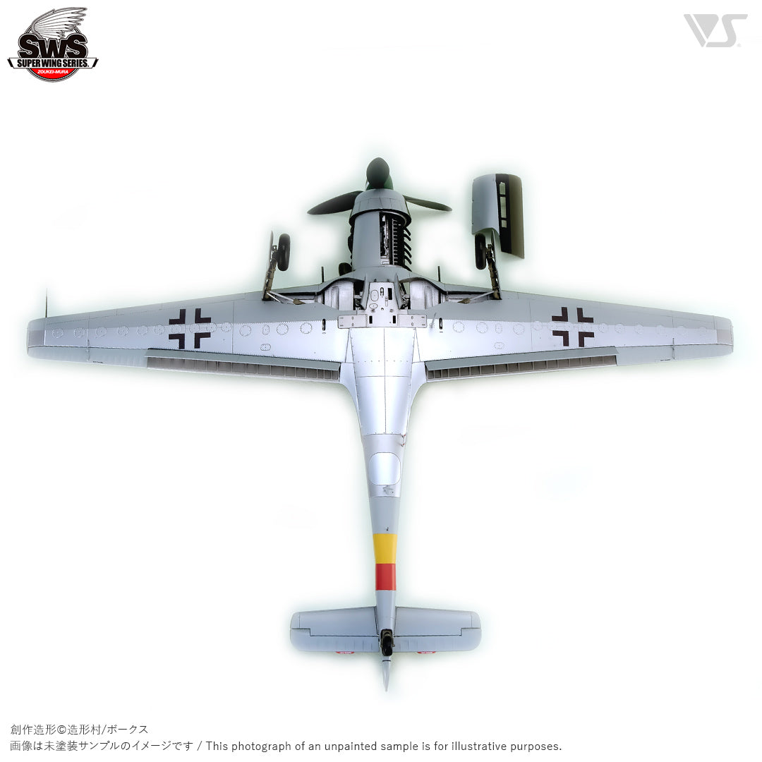 Foto inferior de la maqueta del caza alemán de alta cota Ta-152 en versión H-1 en escala 1:32 de Zoukei Mura referencia SWS02