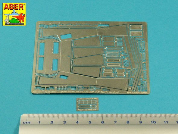 Medidas del set de mejora para maqueta del vehículo blindado de transporte de personal alemán Sd.Kfz.250/3 Greis en escala 1:35 referencia 35 161