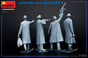 Foto trasera de las figuras de Gangsters norteamericanos en escala 1:35 de Miniart referencia 38108 