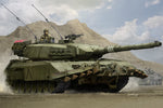Portada de la caja de la maqueta del tanque canadiense Leopard C2 MEXAS con sistema antiminas TWMP en escala 1:35 de Hobby Boss referencia 84557