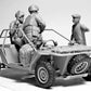 Foto frontal de las figuras de soldados de infantería ucranianos con buggie durante la incursión de Kursk en 2024 en escala 1:35 de Master Box referencia 35247