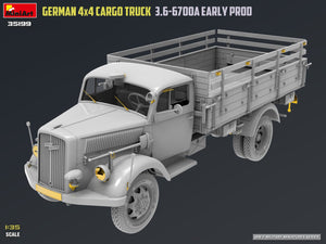 Foto delantera de la maqueta del camión de carga alemán Opel Blitz de producción inicial en escala 1:35 de MIniart referencia 35199