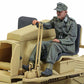 Foto del conductor de la maqueta del tractor alemán RSO/01 en escala 1:35 de Tamiya referencia 35394