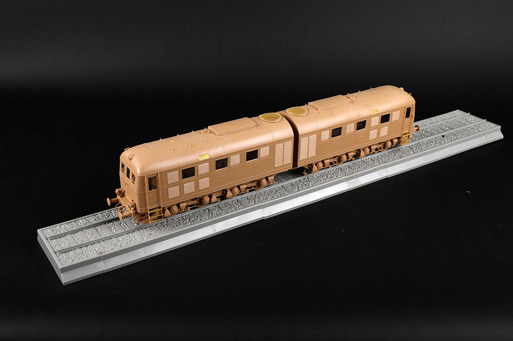 Foto completa de la maqueta de la locomotora alemana V188 en escala 1:35 de Trumpeter referencia 00225