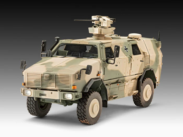 Foto de la maqueta del vehículo de transporte de tropas alemán Dingo 2 GE A3 en escala 1:35 de Revell referencia 03370