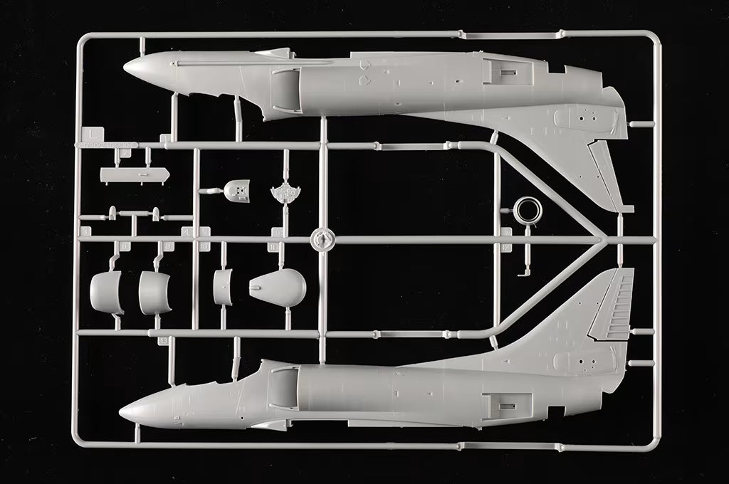 Piezas 1 de la maqueta del caza Douglas A-4B Skyhawk en escala 148 de Hobby Boss referencia 81790