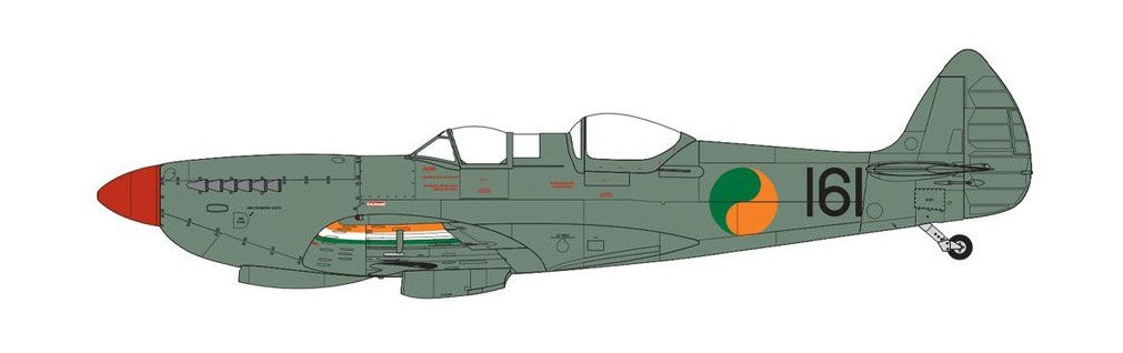 Decoración 1 de la maqueta del caza Spitfire Tr.9 versión de entrenamiento en escala 1:48 de Airfix referencia A05143