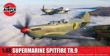 Portada de la caja de la maqueta del caza Spitfire Tr.9 versión de entrenamiento en escala 1:48 de Airfix referencia A05143