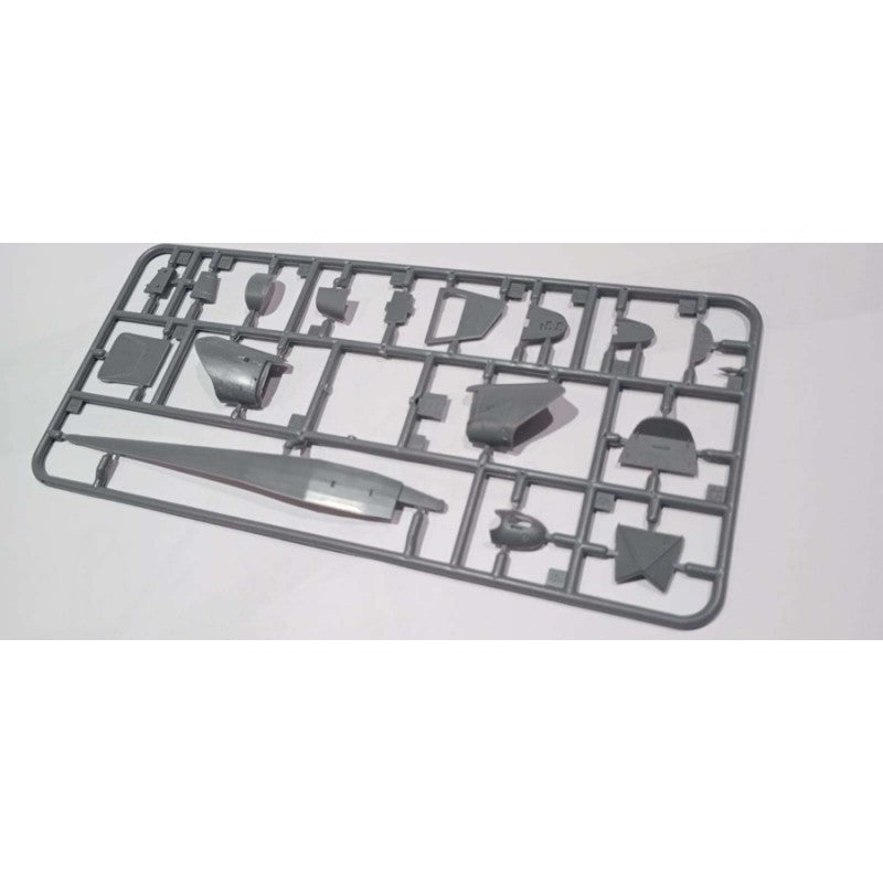 Piezas 3 de la maqueta del avión de transporte y reconocimiento polaco RWD-13 durante la guerra civil en escala 1:48 de Answer referencia A48025
