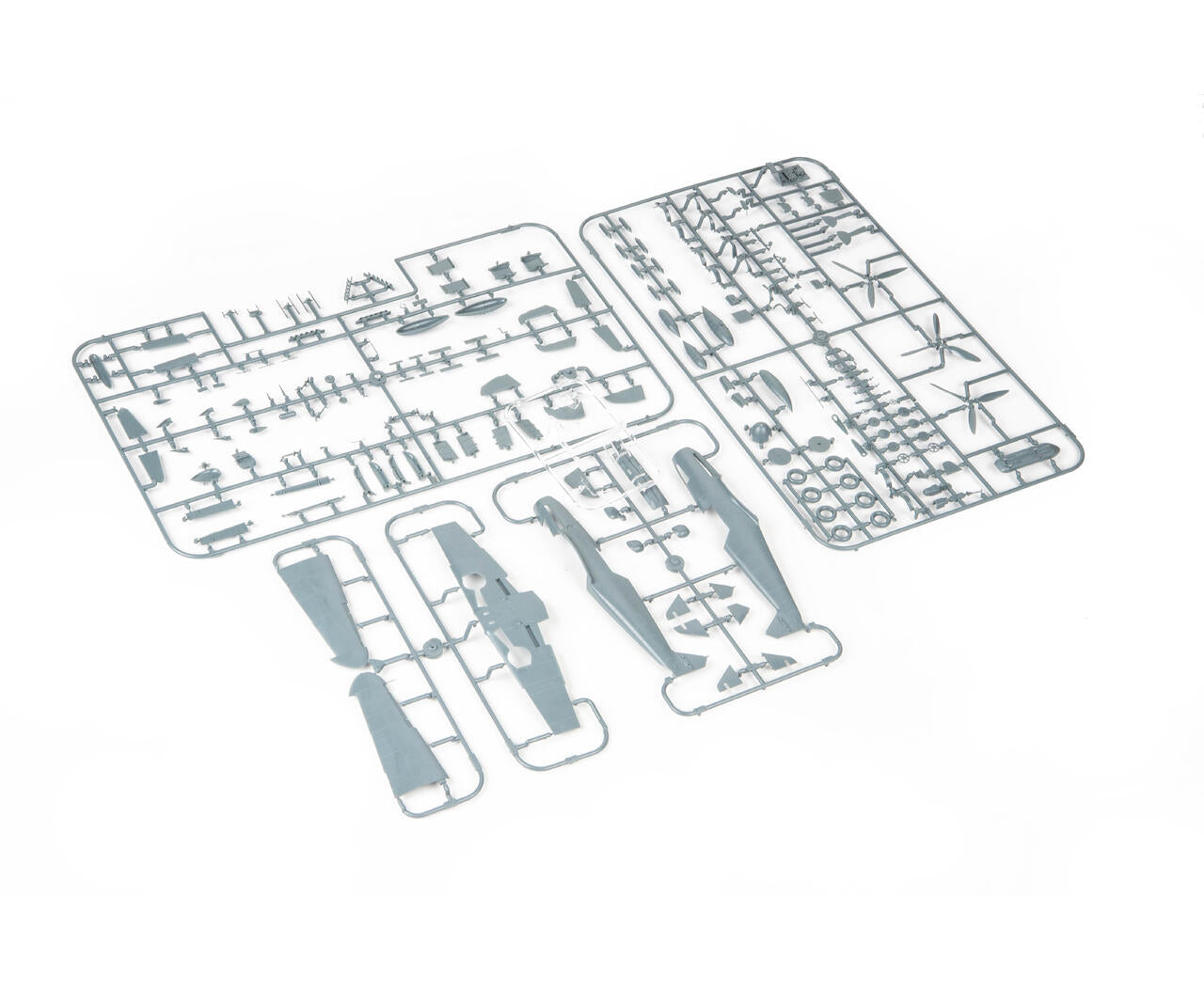 Piezas de la maqueta del caza alemán Bf-109F-2 en escala 1:48 de Eduard edición Weekend referencia 84212